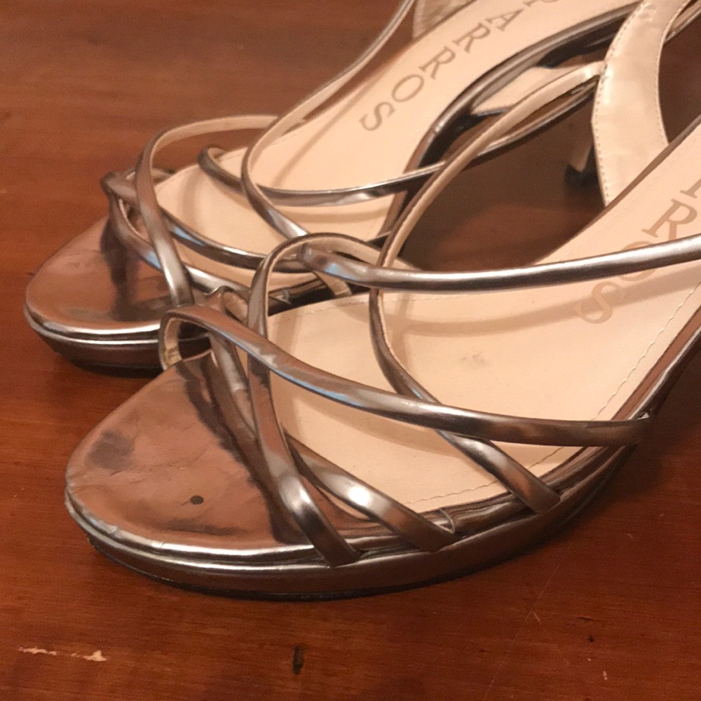 Caparros silver heels - Picture 4 of 6